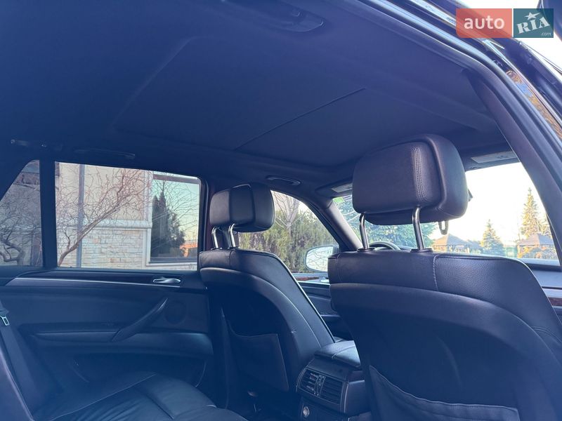 Внедорожник / Кроссовер BMW X5 2011 в Сарнах