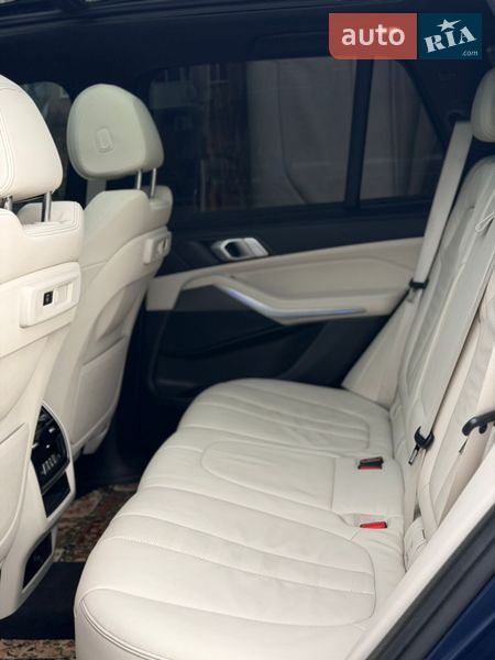 Внедорожник / Кроссовер BMW X5 2019 в Днепре