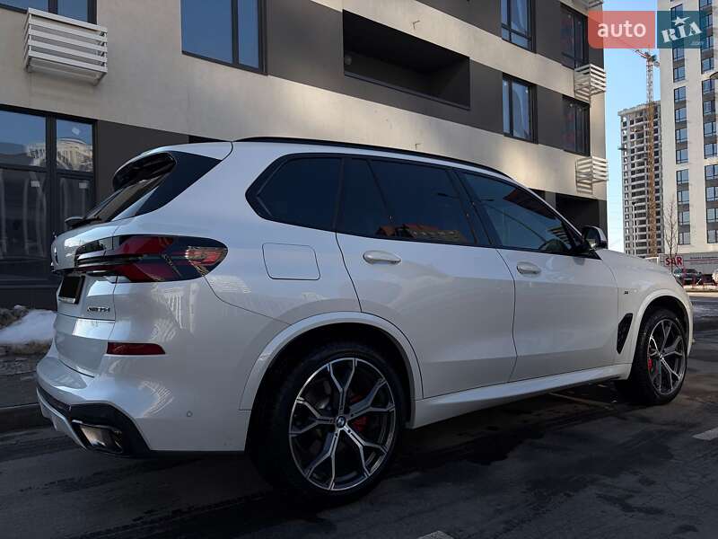 Позашляховик / Кросовер BMW X5 2023 в Києві