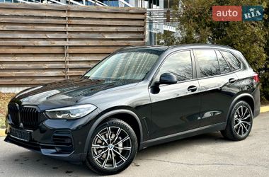 Внедорожник / Кроссовер BMW X5 2022 в Киеве