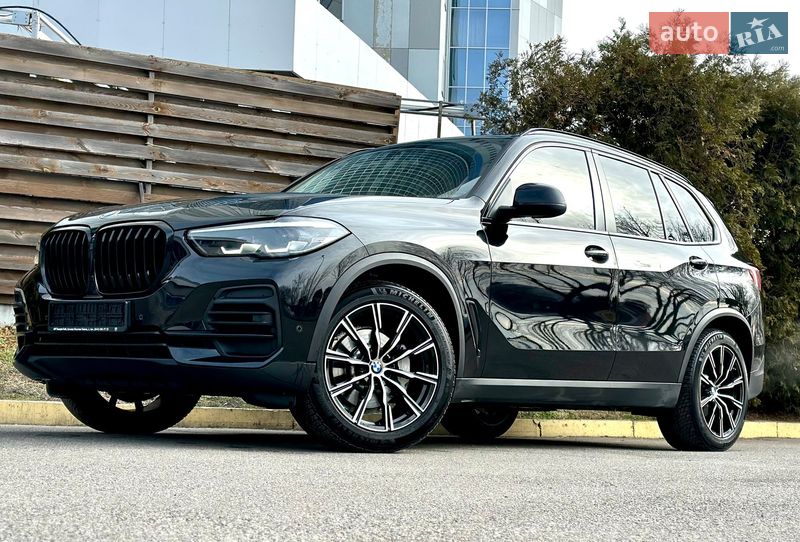 Внедорожник / Кроссовер BMW X5 2022 в Киеве