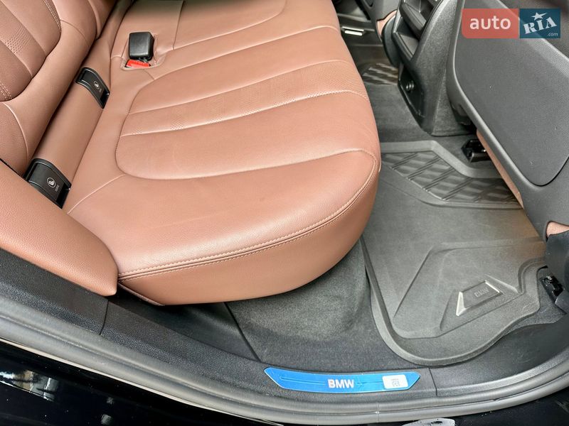 Внедорожник / Кроссовер BMW X5 2022 в Киеве