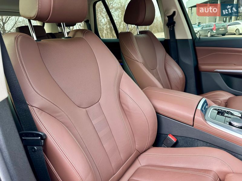 Внедорожник / Кроссовер BMW X5 2022 в Киеве