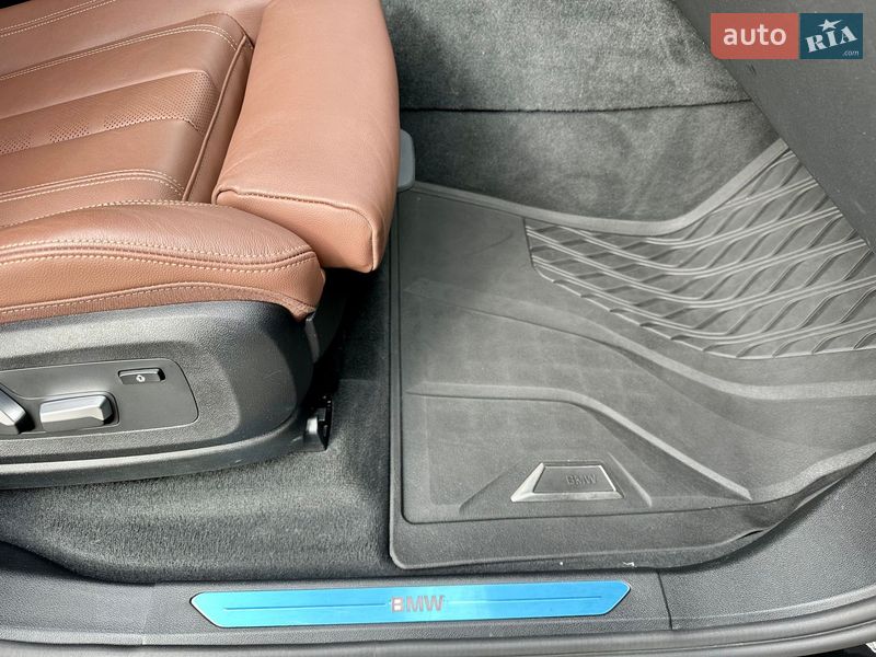 Внедорожник / Кроссовер BMW X5 2022 в Киеве