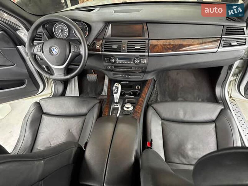 Позашляховик / Кросовер BMW X5 2008 в Чернівцях