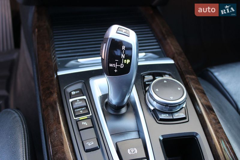 Позашляховик / Кросовер BMW X5 2015 в Рівному