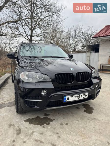 Позашляховик / Кросовер BMW X5 2011 в Івано-Франківську