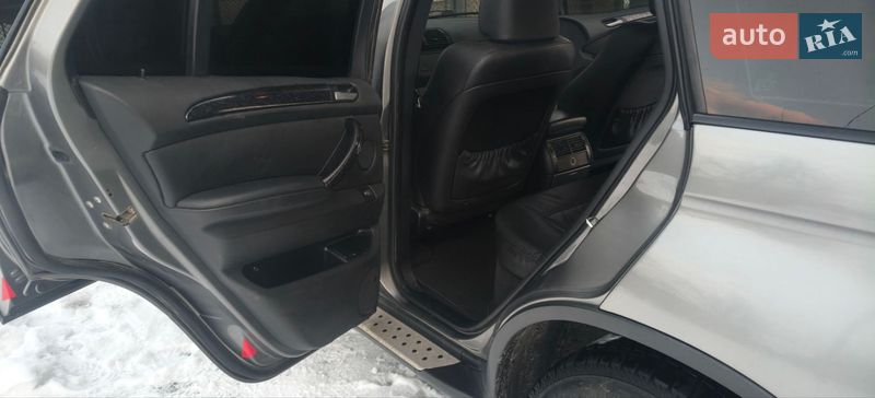 Позашляховик / Кросовер BMW X5 2005 в Івано-Франківську
