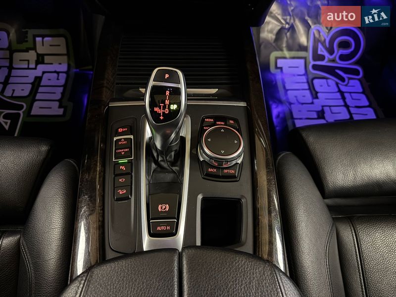 Позашляховик / Кросовер BMW X5 2015 в Києві