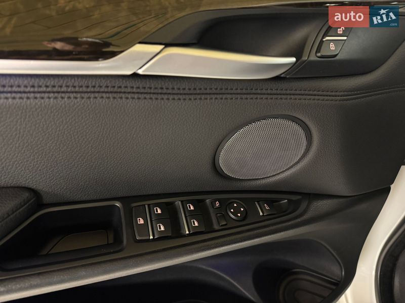 Позашляховик / Кросовер BMW X5 2015 в Києві