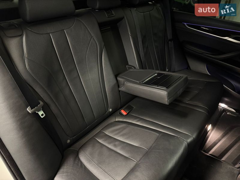 Позашляховик / Кросовер BMW X5 2015 в Києві