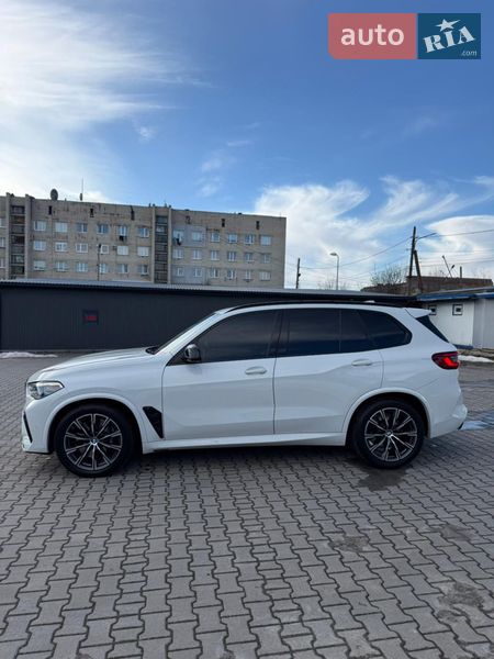Внедорожник / Кроссовер BMW X5 2018 в Сокале