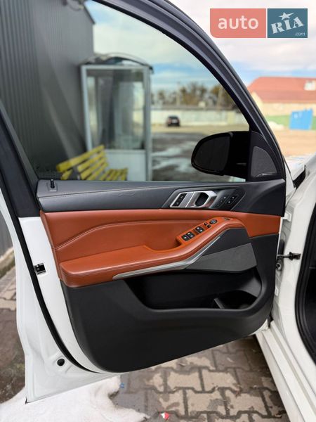 Внедорожник / Кроссовер BMW X5 2018 в Сокале