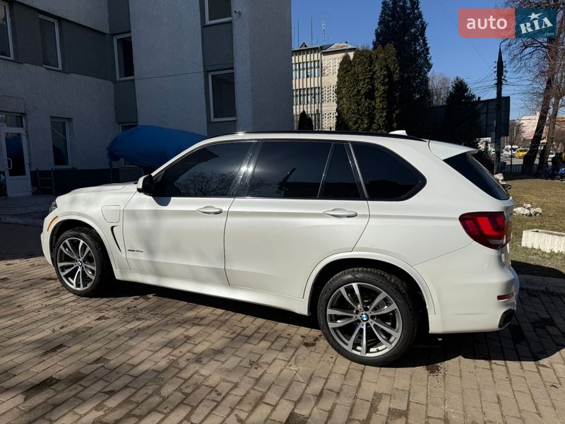 Позашляховик / Кросовер BMW X5 2016 в Чернівцях