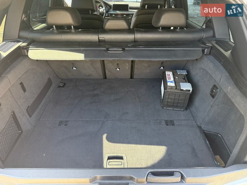 Позашляховик / Кросовер BMW X5 2016 в Чернівцях