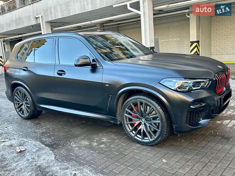 Внедорожник / Кроссовер BMW X5 2022 в Киеве