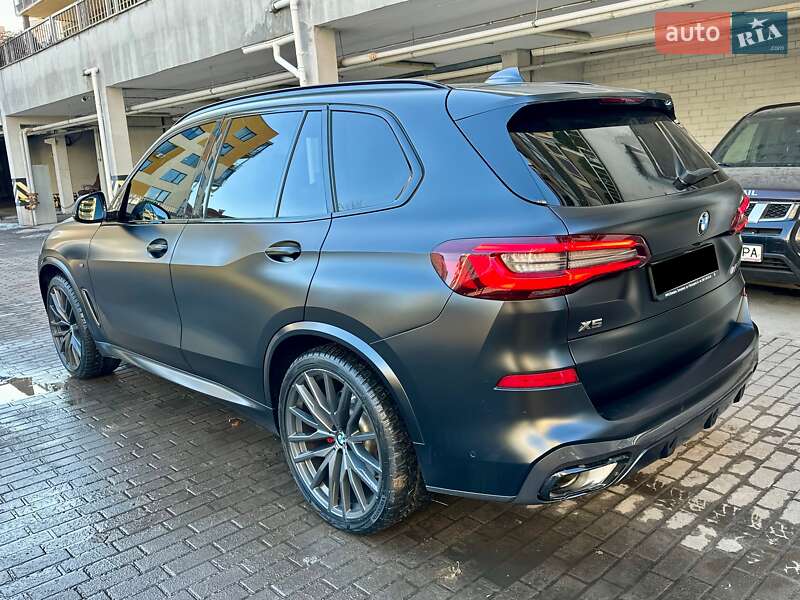 Внедорожник / Кроссовер BMW X5 2022 в Киеве