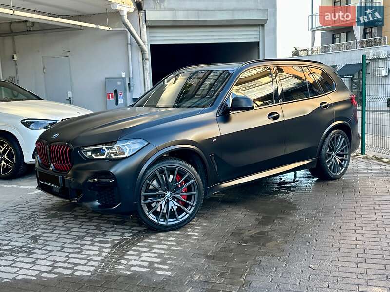 Внедорожник / Кроссовер BMW X5 2022 в Киеве