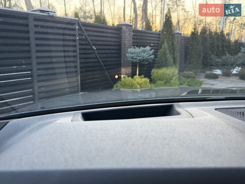 Внедорожник / Кроссовер BMW X5 2019 в Киеве