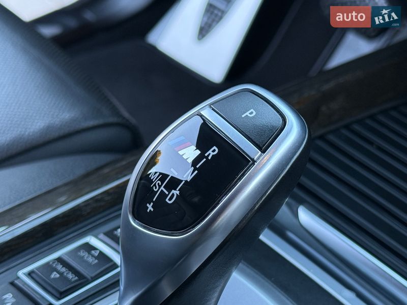 Внедорожник / Кроссовер BMW X5 2016 в Ровно