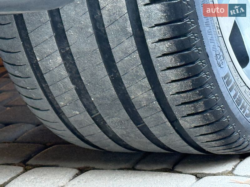 Внедорожник / Кроссовер BMW X5 2016 в Ровно