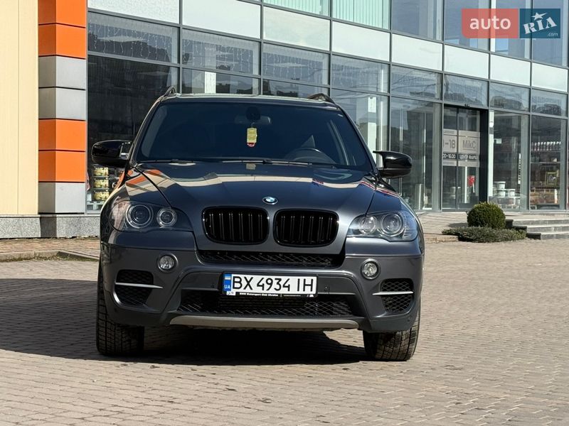 Внедорожник / Кроссовер BMW X5 2010 в Хмельницком