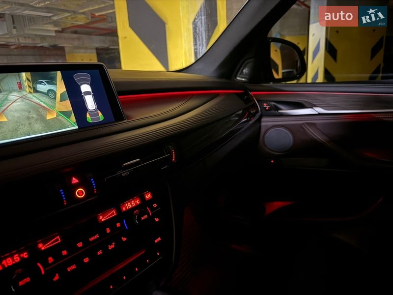 Позашляховик / Кросовер BMW X5 2015 в Луцьку