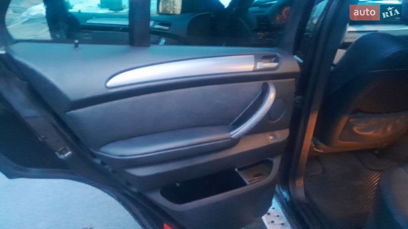 Позашляховик / Кросовер BMW X5 2004 в Петропавлівській Борщагівці