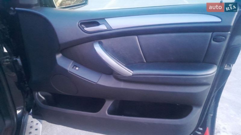 Позашляховик / Кросовер BMW X5 2004 в Петропавлівській Борщагівці