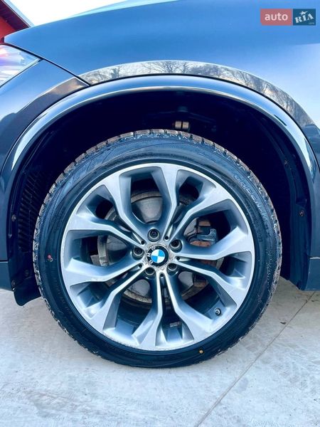 Внедорожник / Кроссовер BMW X5 2015 в Дубно