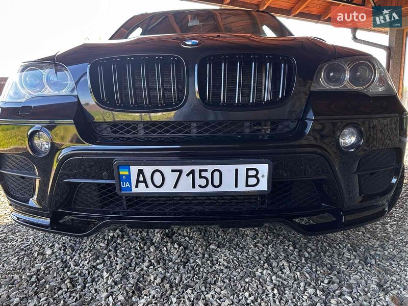 Внедорожник / Кроссовер BMW X5 2010 в Тячеве