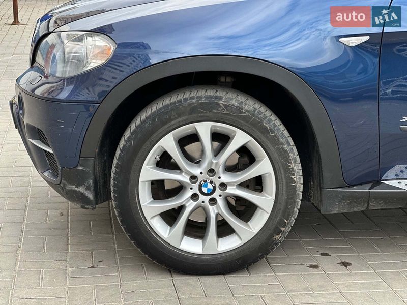 Внедорожник / Кроссовер BMW X5 2011 в Одессе