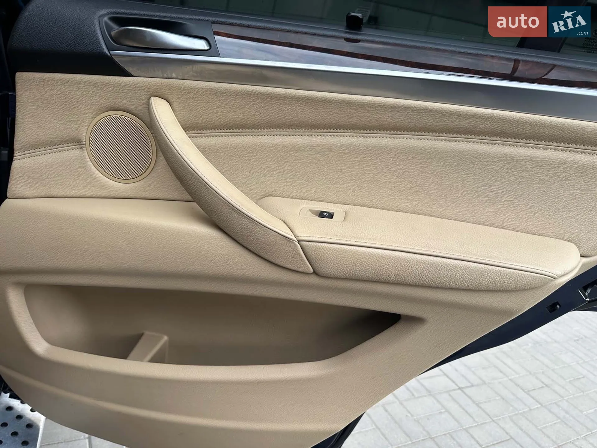2011 BMW X5 - мініатюра 15