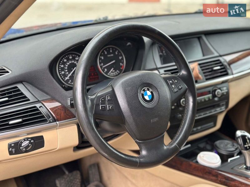 Внедорожник / Кроссовер BMW X5 2011 в Одессе