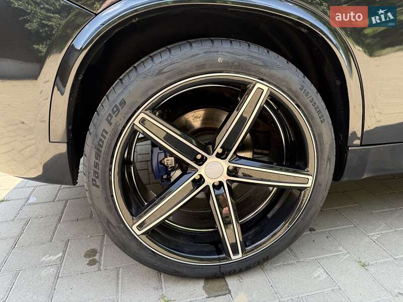 Позашляховик / Кросовер BMW X5 2015 в Чернівцях