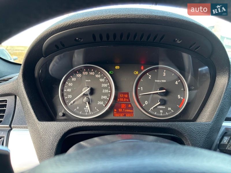 Позашляховик / Кросовер BMW X5 2012 в Львові