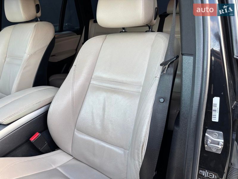 Позашляховик / Кросовер BMW X5 2012 в Львові