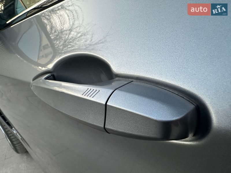 Внедорожник / Кроссовер BMW X5 2016 в Киеве