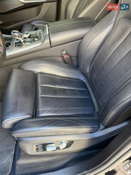 Внедорожник / Кроссовер BMW X5 2019 в Ровно