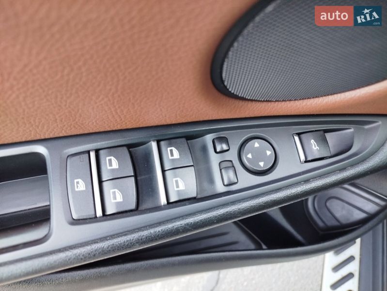 Внедорожник / Кроссовер BMW X5 2013 в Киеве