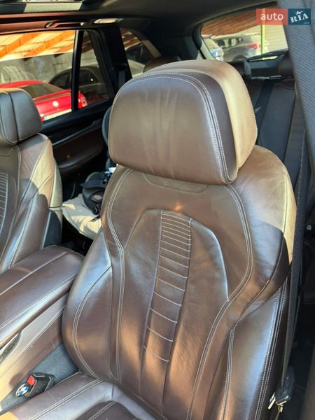 Позашляховик / Кросовер BMW X5 2013 в Чернівцях