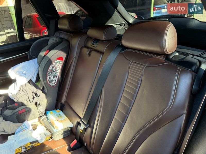 Позашляховик / Кросовер BMW X5 2013 в Чернівцях