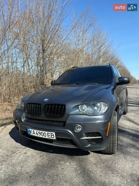 Внедорожник / Кроссовер BMW X5 2010 в Гайсине