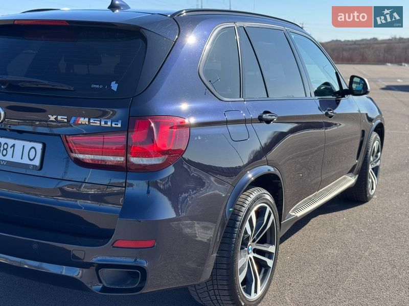 Позашляховик / Кросовер BMW X5 2016 в Рівному
