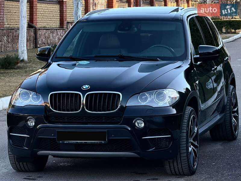 Внедорожник / Кроссовер BMW X5 2012 в Ровно