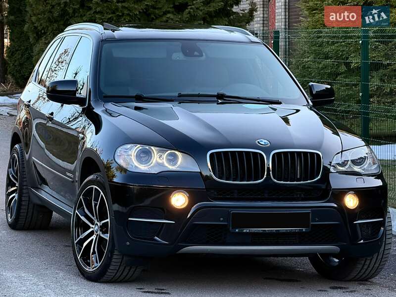Внедорожник / Кроссовер BMW X5 2012 в Ровно
