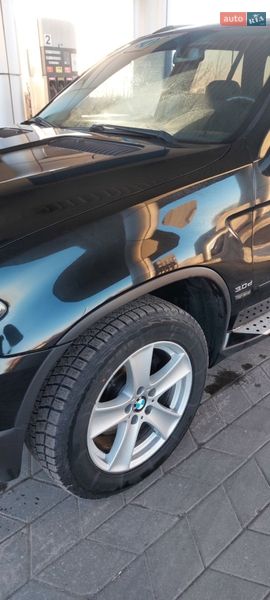 Внедорожник / Кроссовер BMW X5 2005 в Золотоноше