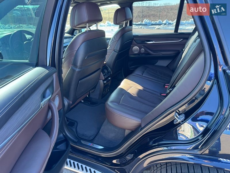 Позашляховик / Кросовер BMW X5 2016 в Рівному