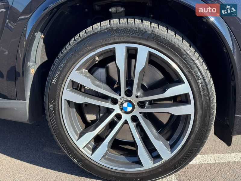 Позашляховик / Кросовер BMW X5 2016 в Рівному