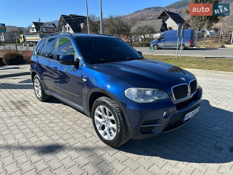 Внедорожник / Кроссовер BMW X5 2011 в Яремче